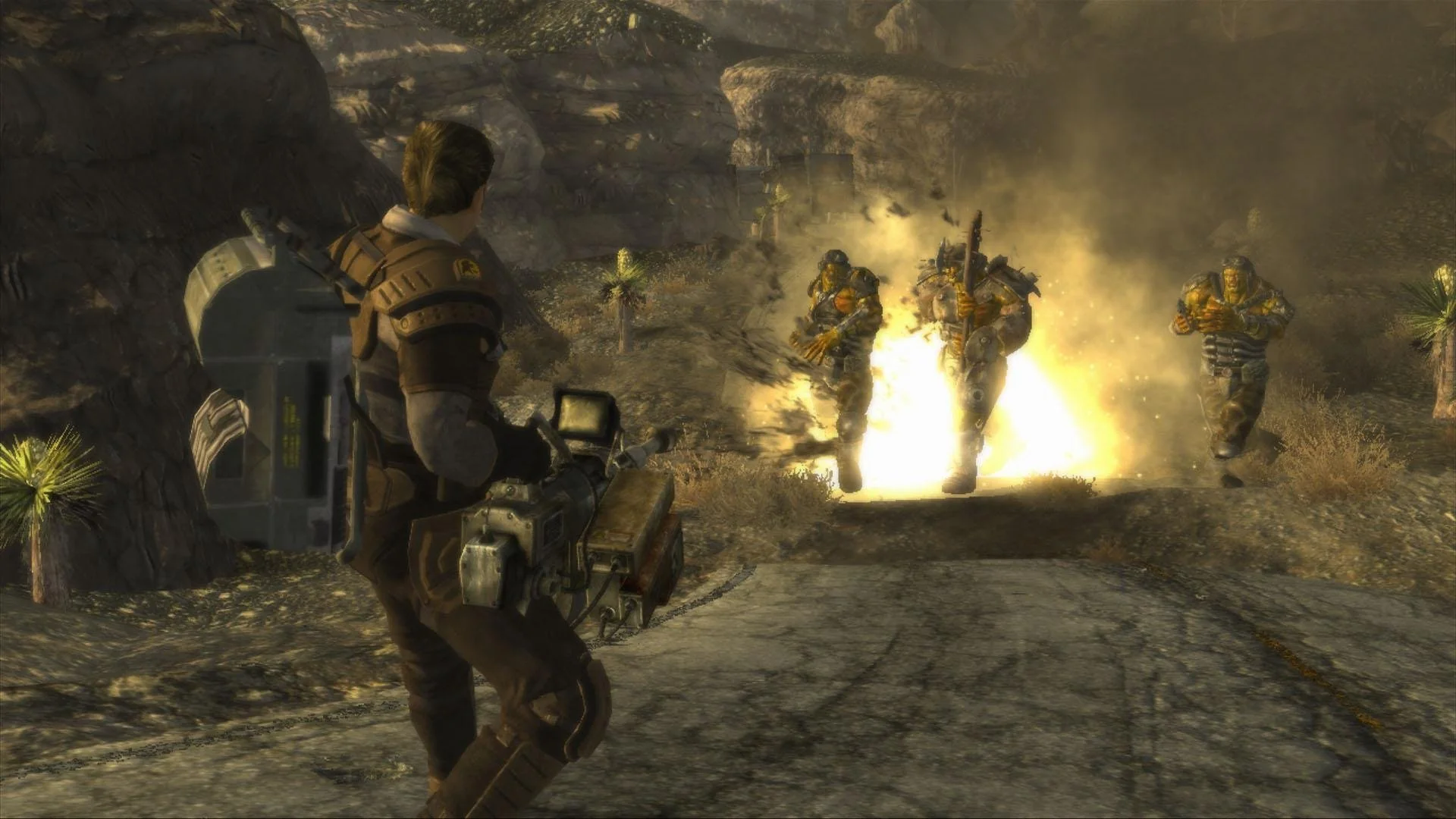 Fallout New Vegas gameplay shooting giant mutant